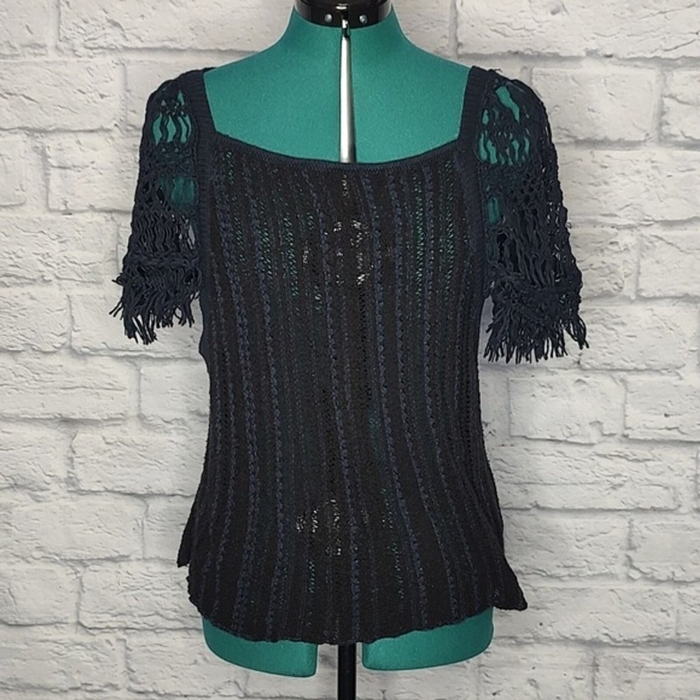 FREE People women's black knit top with fringed crotchet sleeves SZ M